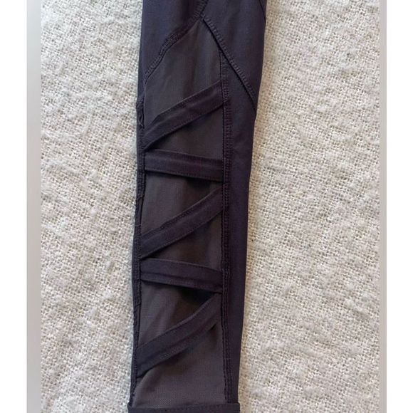 RBX Live Life Active Legging - Plum- Cutouts over netting at calves- Size S/P - Picture 3 of 6